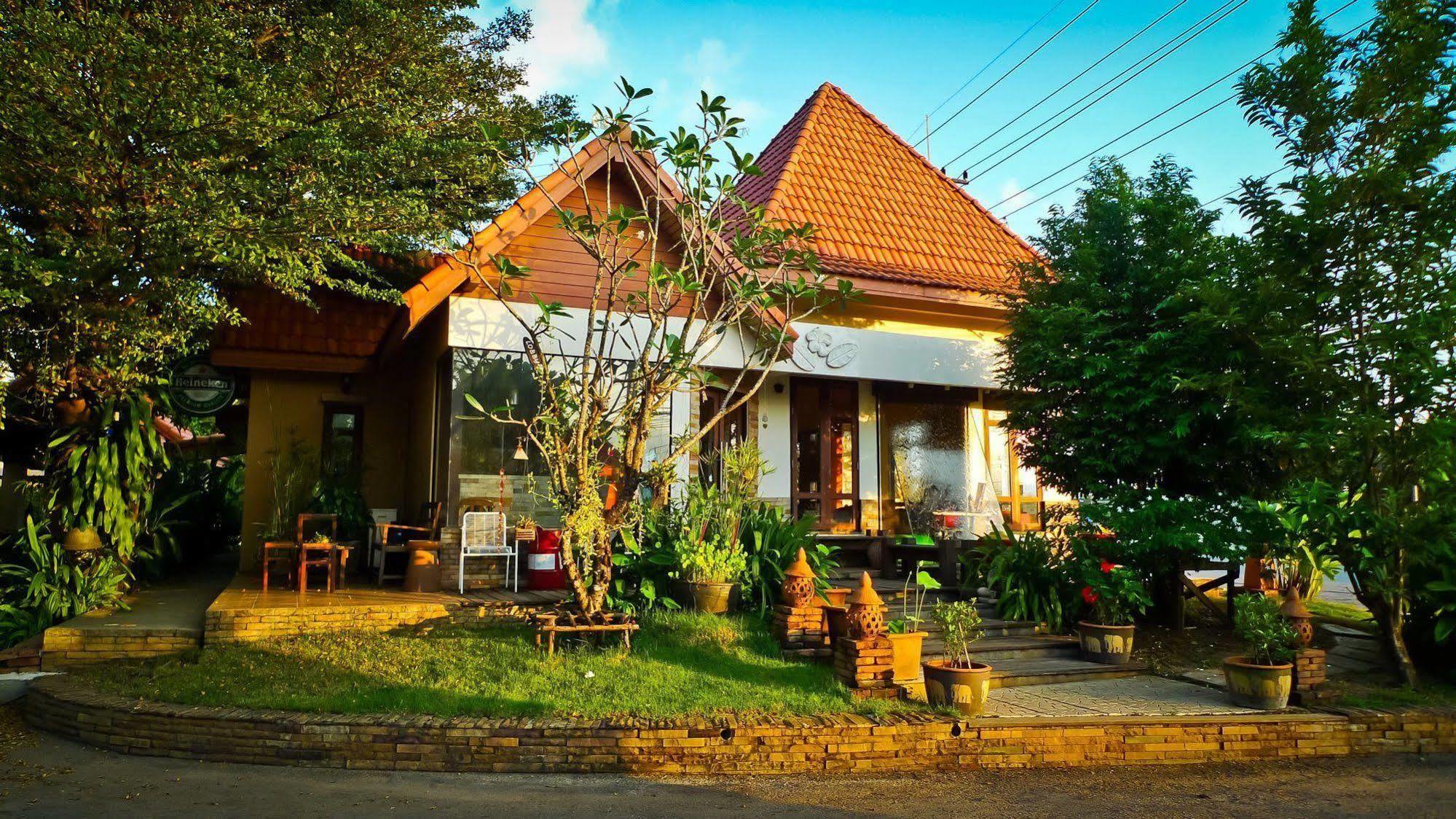 River Resort & Spa Sa Kaeo Buitenkant foto